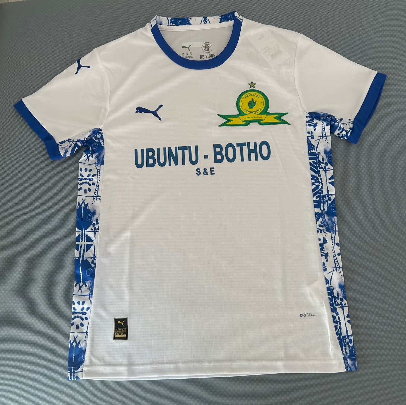 Mamelodi Sundowns 2025/2026 Auswärtstrikot
