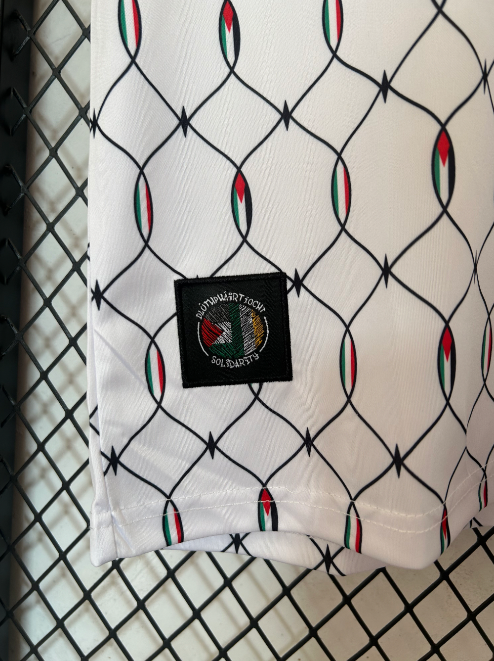 Maillot extérieur Bohemian FC x Kneecap 2026 – Édition Soutien Palestine