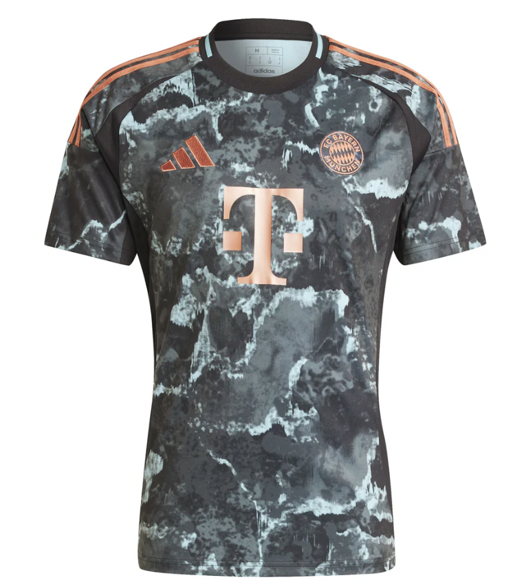 Divisa trasferta Bayern Monaco 2024/25
