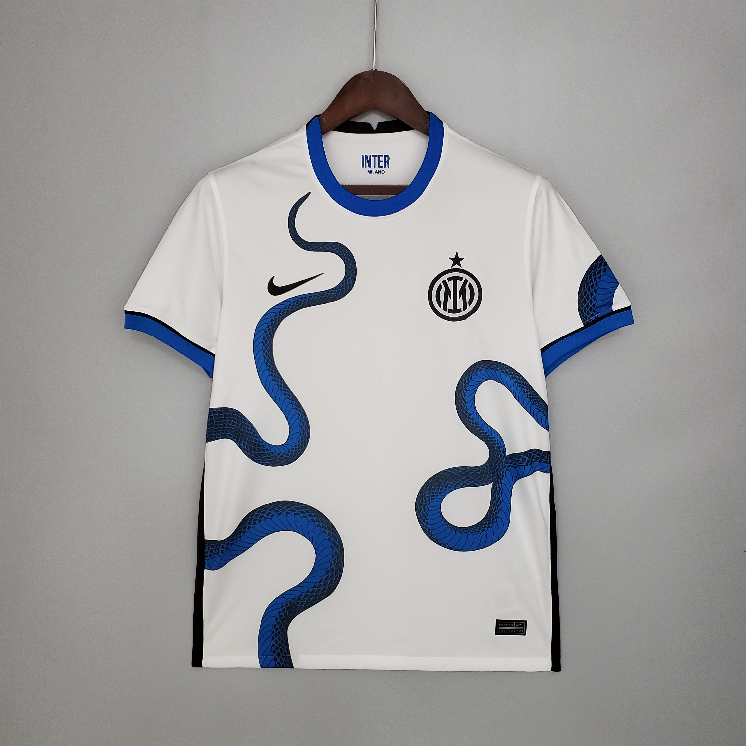 Inter de Milán visitante 21/22
