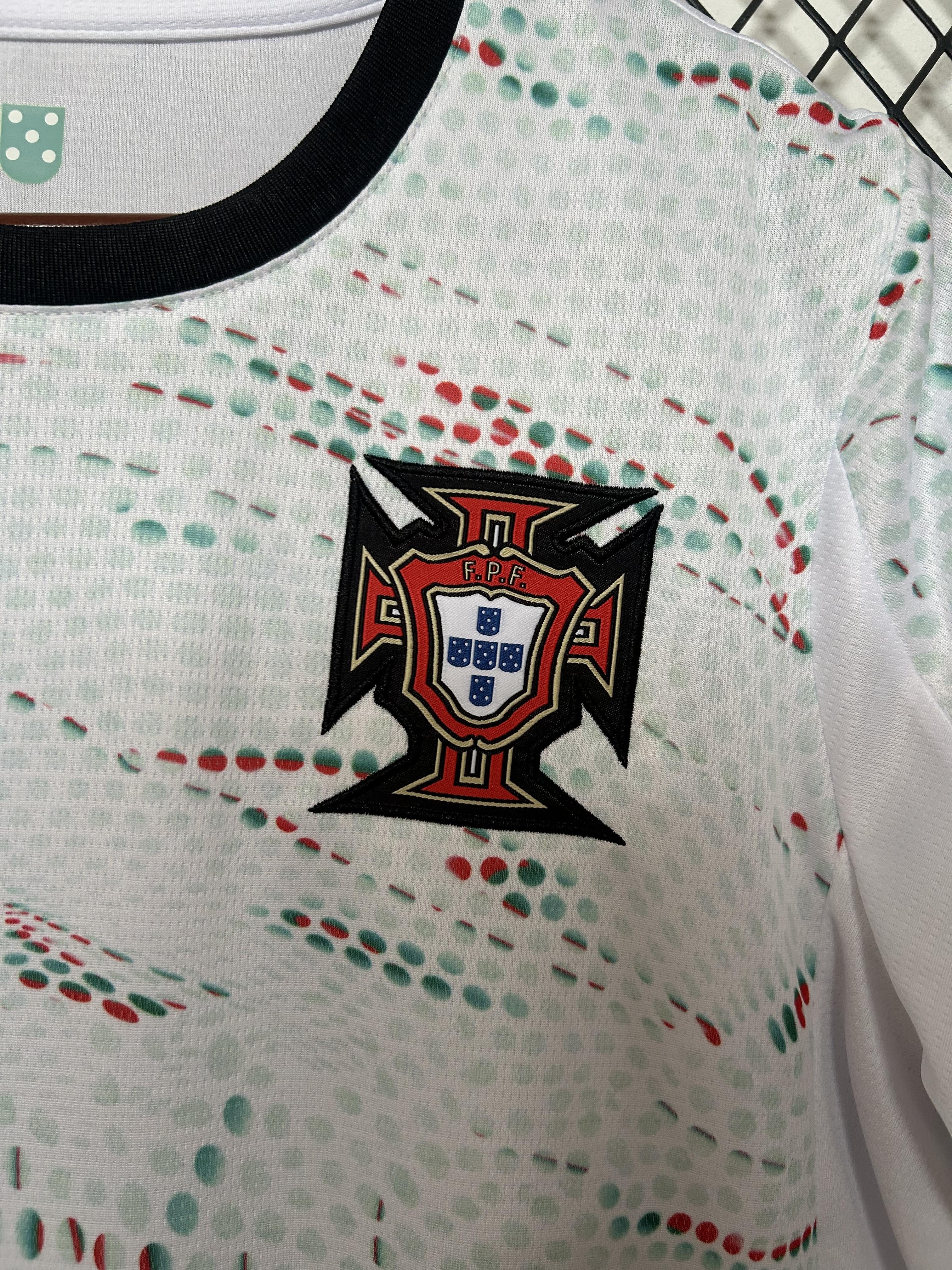 Portugal Auswärtstrikot 2025-2026