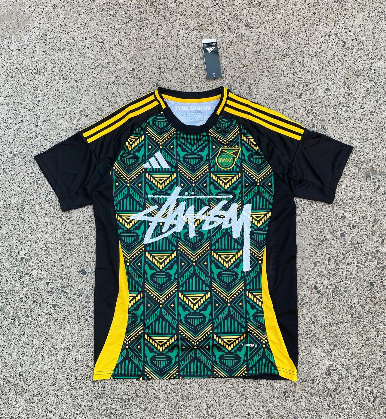 JAMAICA X STUSSY EDIÇÃO ESPECIAL 2024/2025