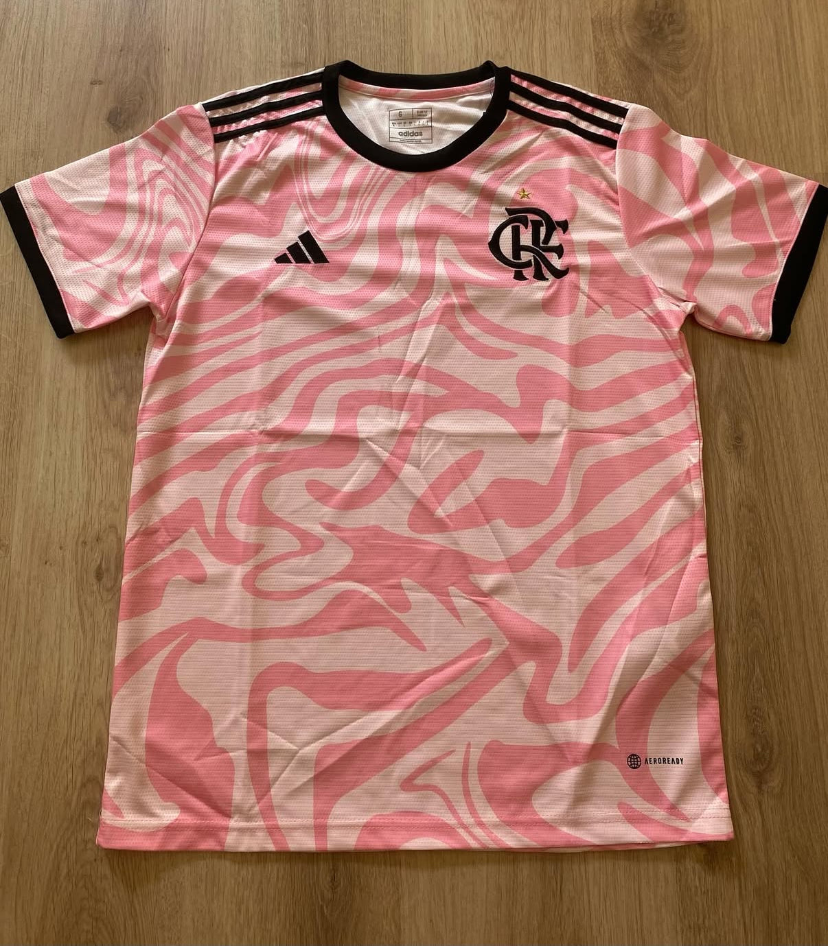 CAMISETA ROSA DE FLAMENGO