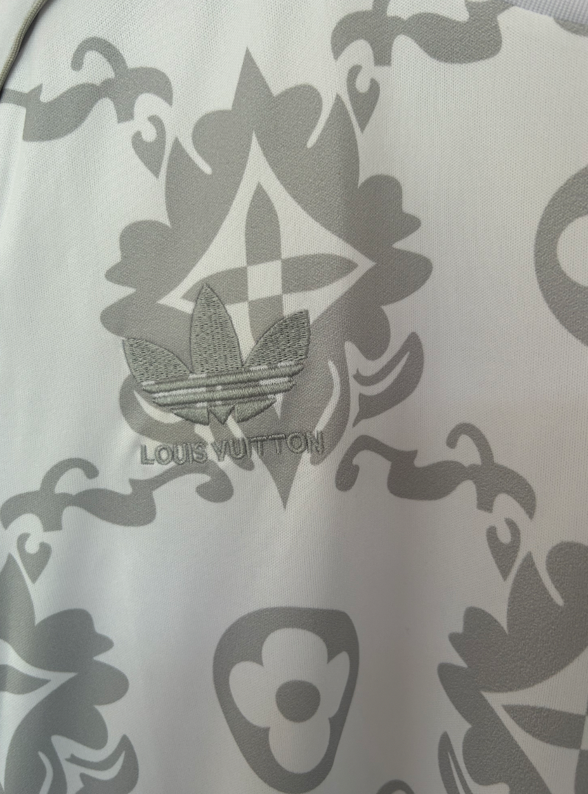 Real Madrid x Louis Vuitton Edición Especial LV 2025/2026