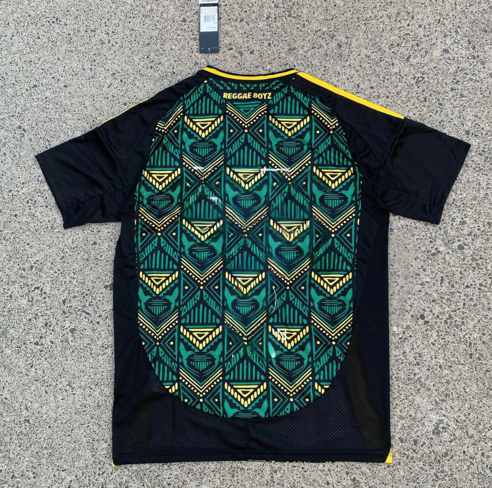 JAMAICA X STUSSY EDIÇÃO ESPECIAL 2024/2025