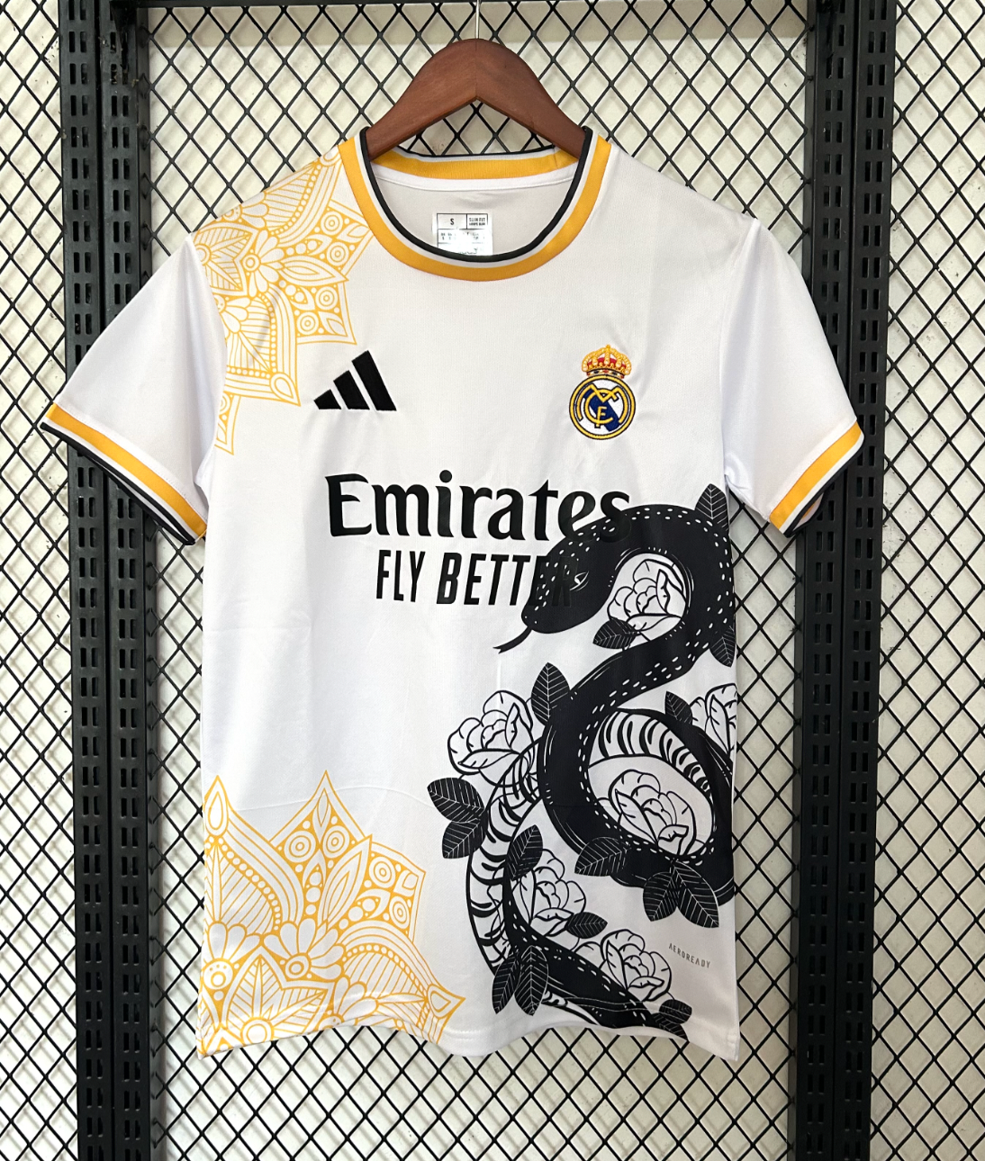 Real Madrid Schlangen Trikot Sonderedition 2025/2026
