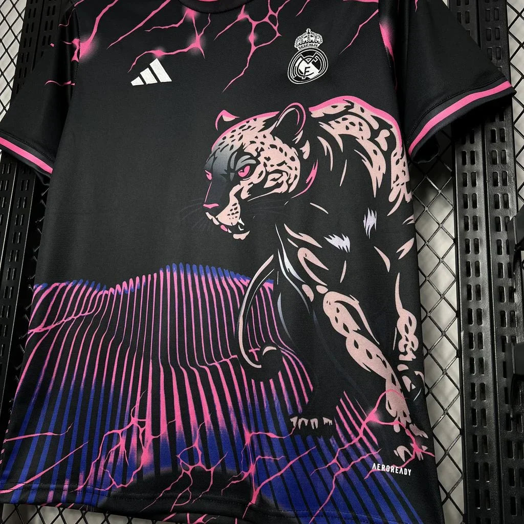 Maillot spécial panthère Real Madrid 24/25 violet  