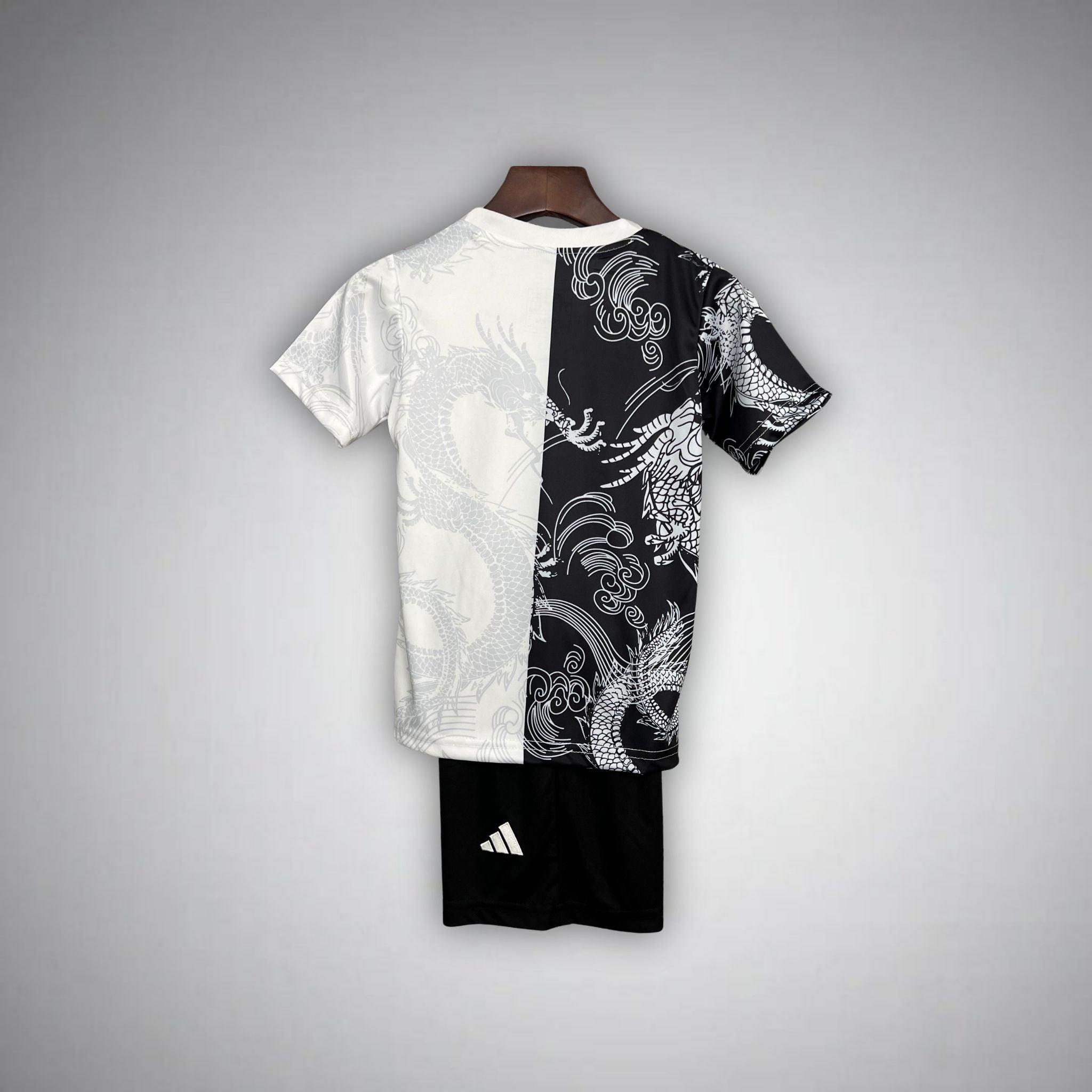 Real Madrid Halb weiß Halb schwarz Drachen Kindertrikot