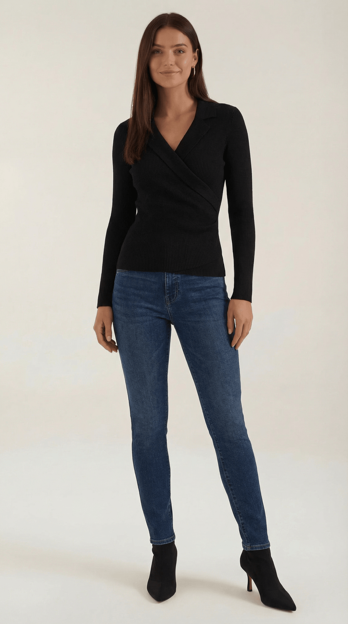 Damen-Pullover — Eng anliegend, Wickelkragen-Design