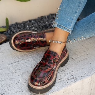 Mocassins femme — Sans lacets, semelle épaisse, semelle extérieure crantée