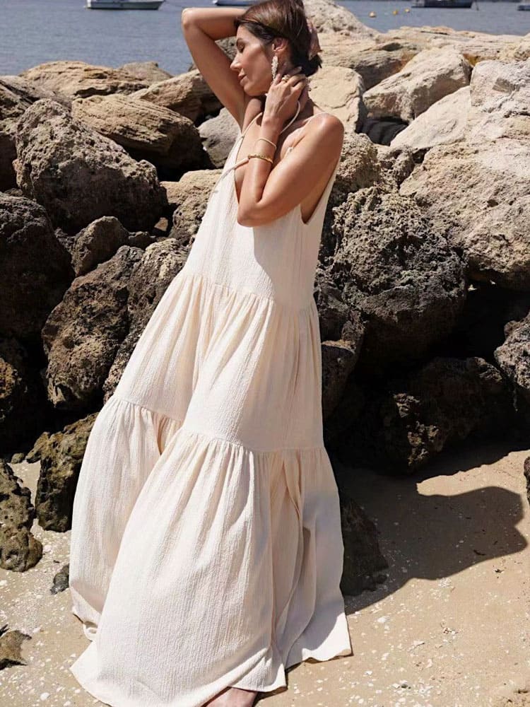 Vestido Maxi Feminino — Design com Alças Ajustáveis Plissadas em Camadas