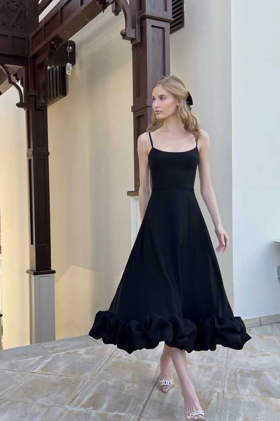 Vestido midi de mujer — Un solo hombro, dobladillo con volantes, ajuste ceñido